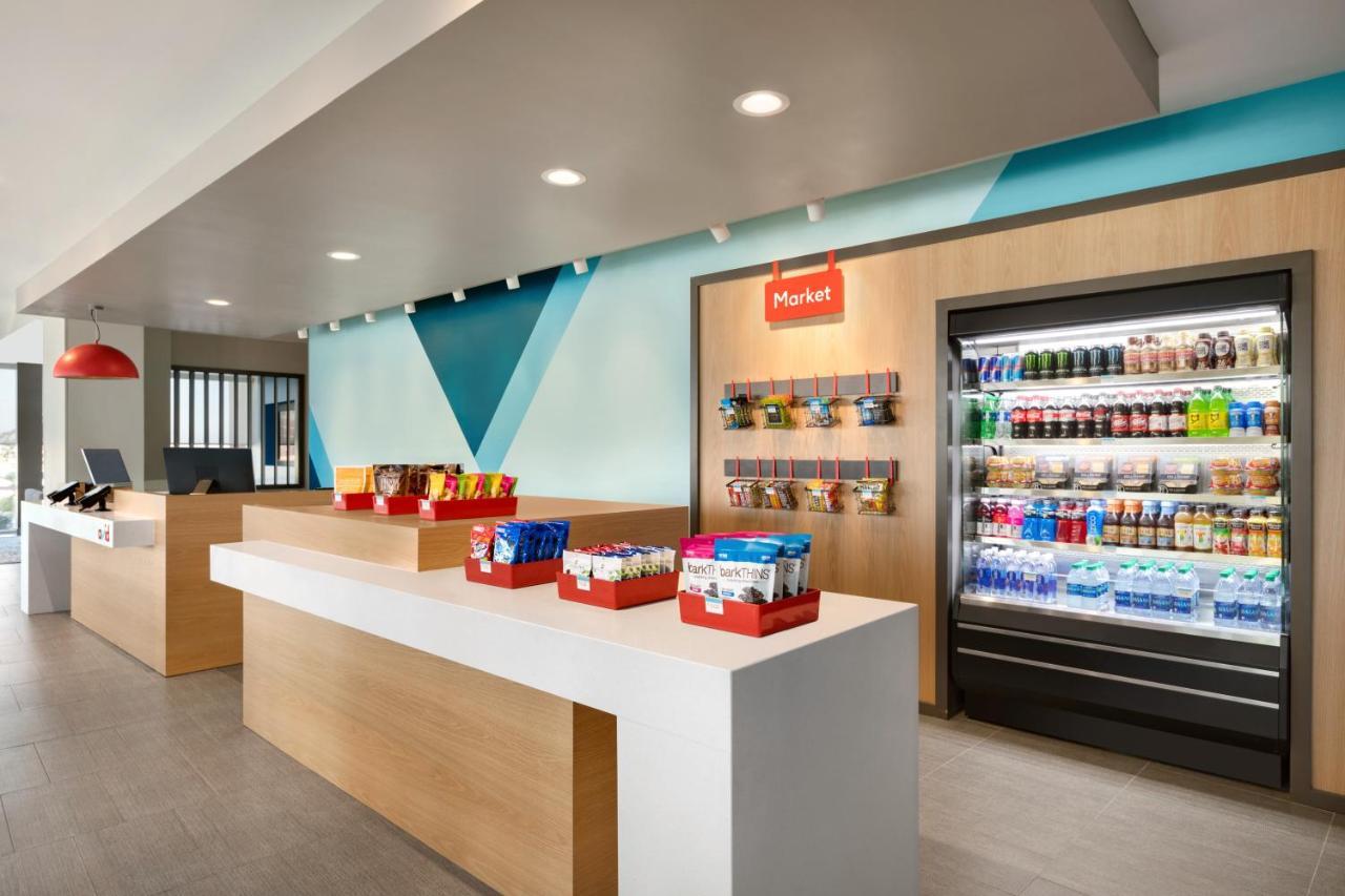 Avid Hotel - Toronto - Vaughan Southwest By Ihg Esterno foto