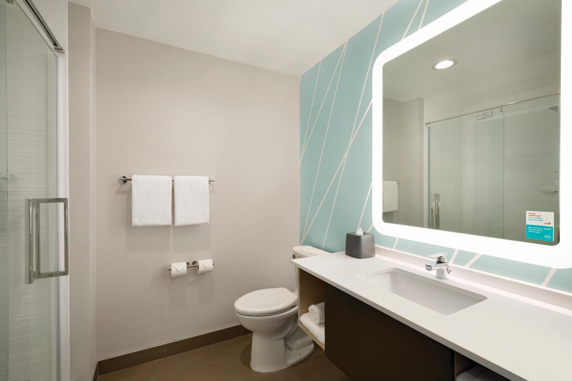 Avid Hotel - Toronto - Vaughan Southwest By Ihg Esterno foto